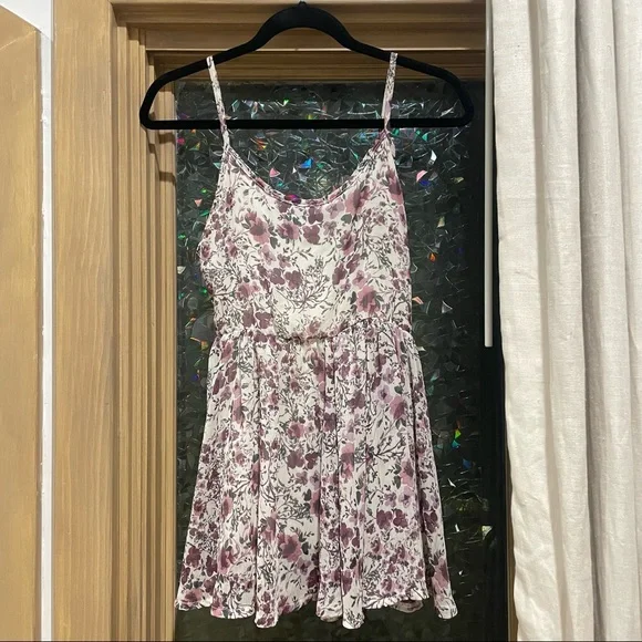strapless open back dress Colleen Floral Dress  Brandy Melville Europe